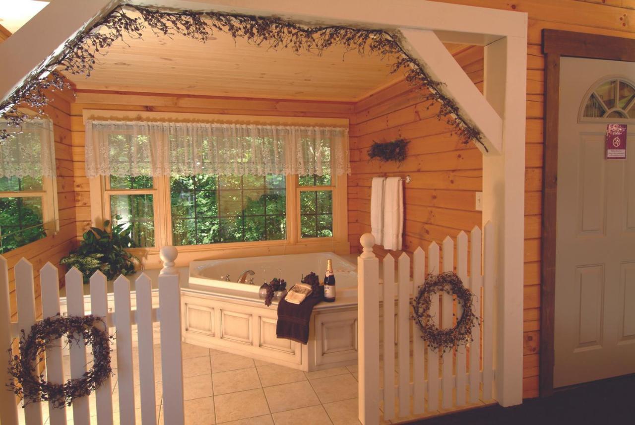 Wild Rose Cabin By Amish Country Lodging Millersburg Exterior foto